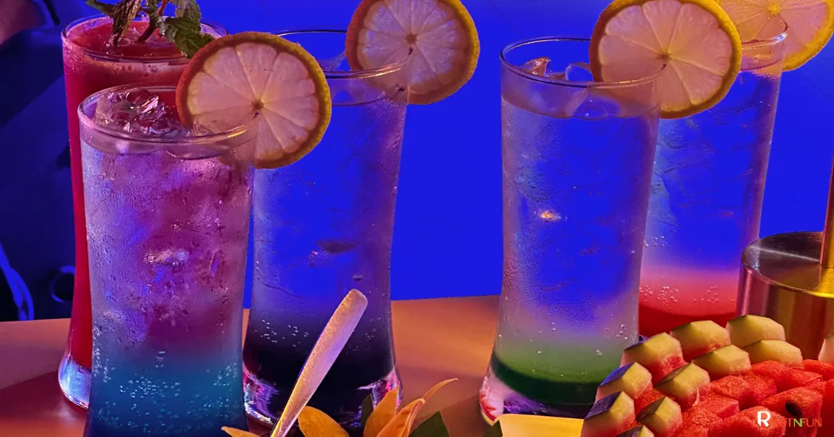 เครื่องดื่มสุดอร่อยบนเรือบุฟเฟ่ต์เจ้าพระยาเมอริเดียน ครูซ 2